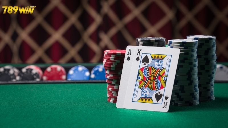 Game Poker Trực Tuyến và Truyền Thống